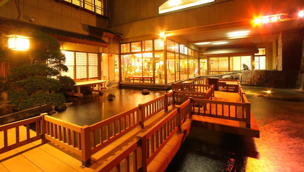 Isawa View Hotel Fuefuki Buitenkant foto